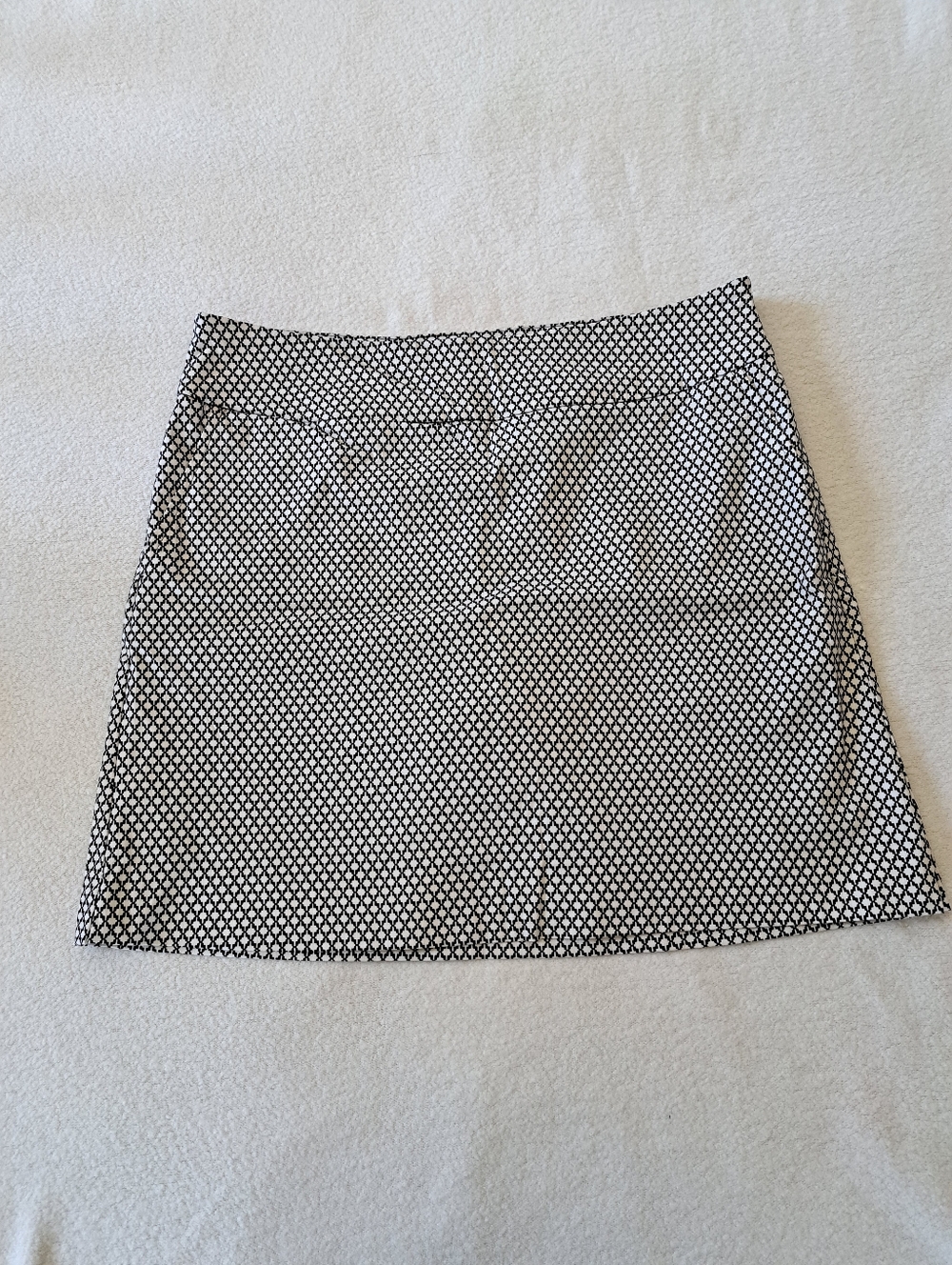 S.C.& Co. Pull On Skort Black White Geometric Print Stretch Womens Size 14